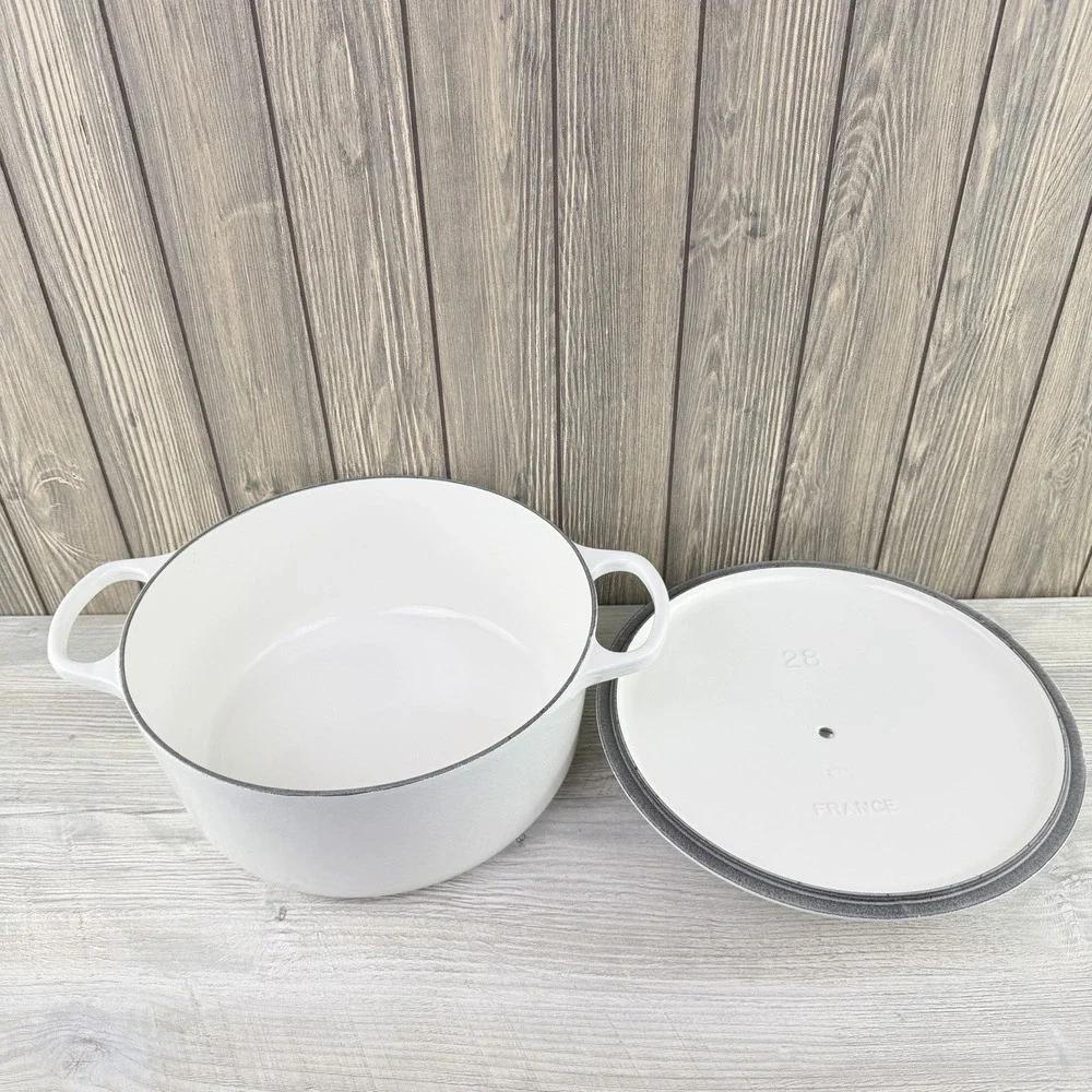 Le Creuset White 7.25qt #28 Cast Iron Dutch Oven Round France